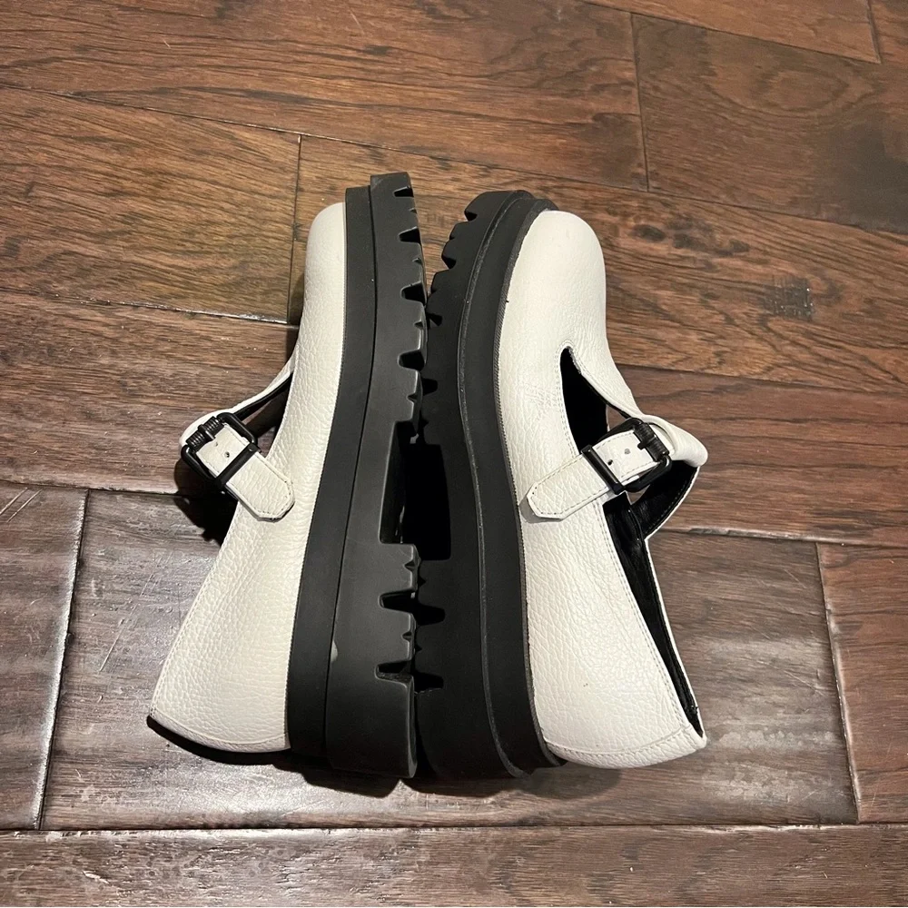 L’idea by Lori T-Strap Mary Jane Women’s Leather Shoes
